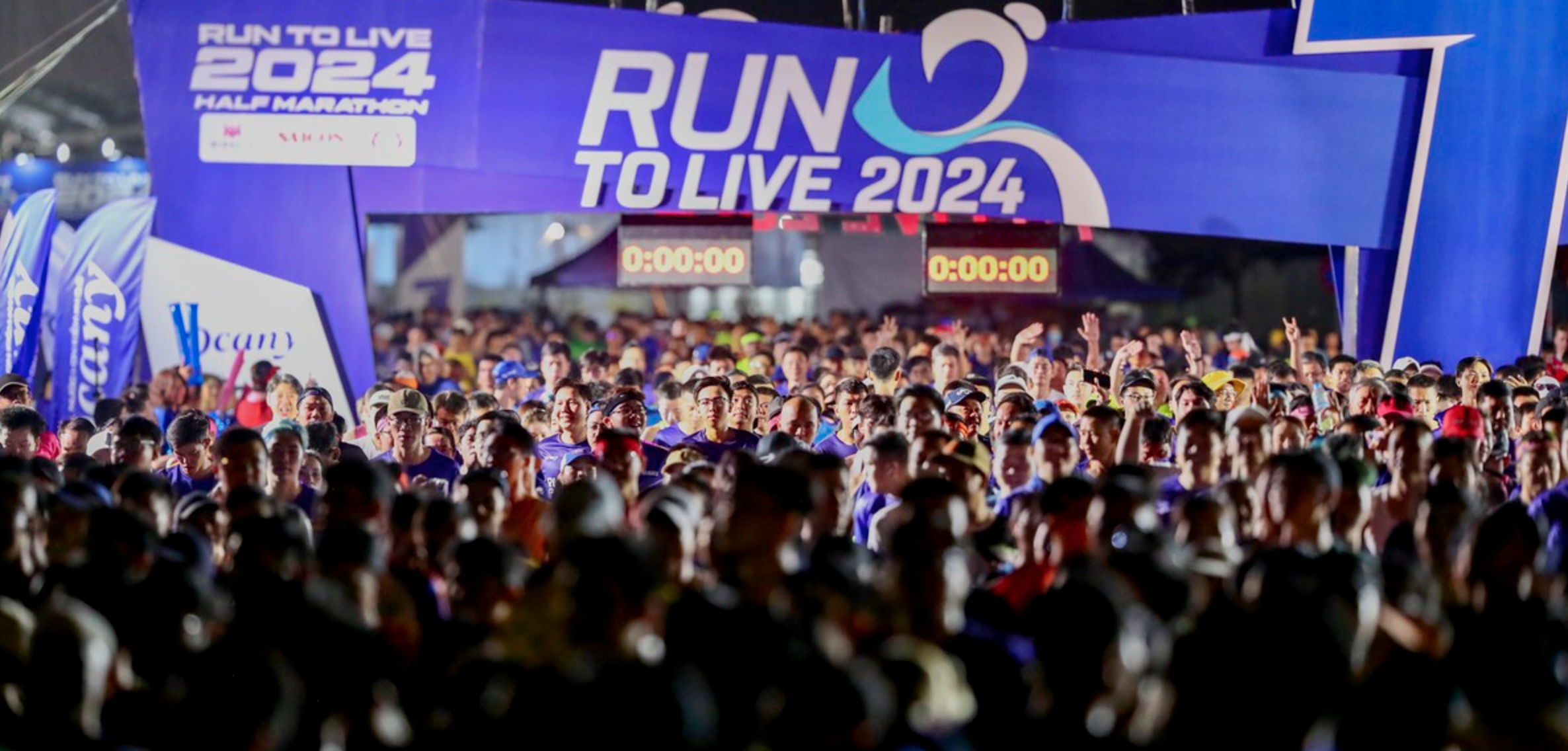 Khoảng 10 nghìn vận động viên tham gia giải chạy Run To Live mùa 2
